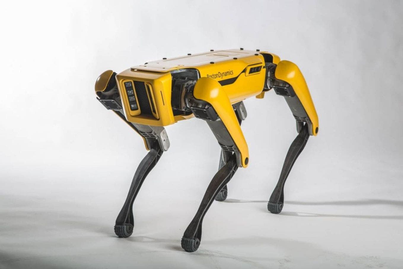 Boston Dynamics предлагает использовать свои автономные роботы для защиты врачей от Covid-19